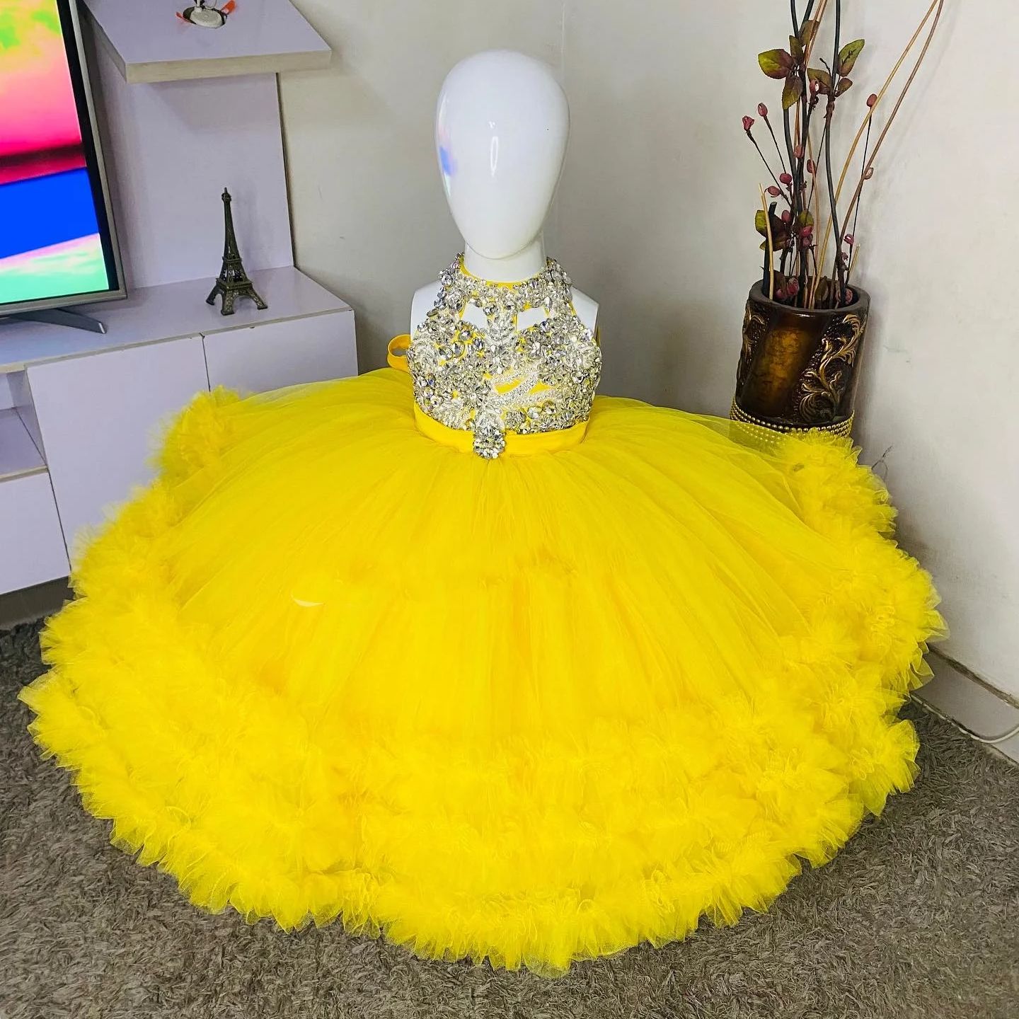 Splendido abito da ragazza di  - Baby Clothing Yellow recensione e prezzo