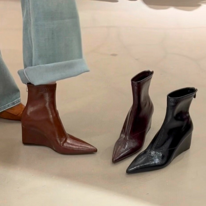 Stivaletti con zeppa Moda Punt - Soft Sole Booties recensione e prezzo